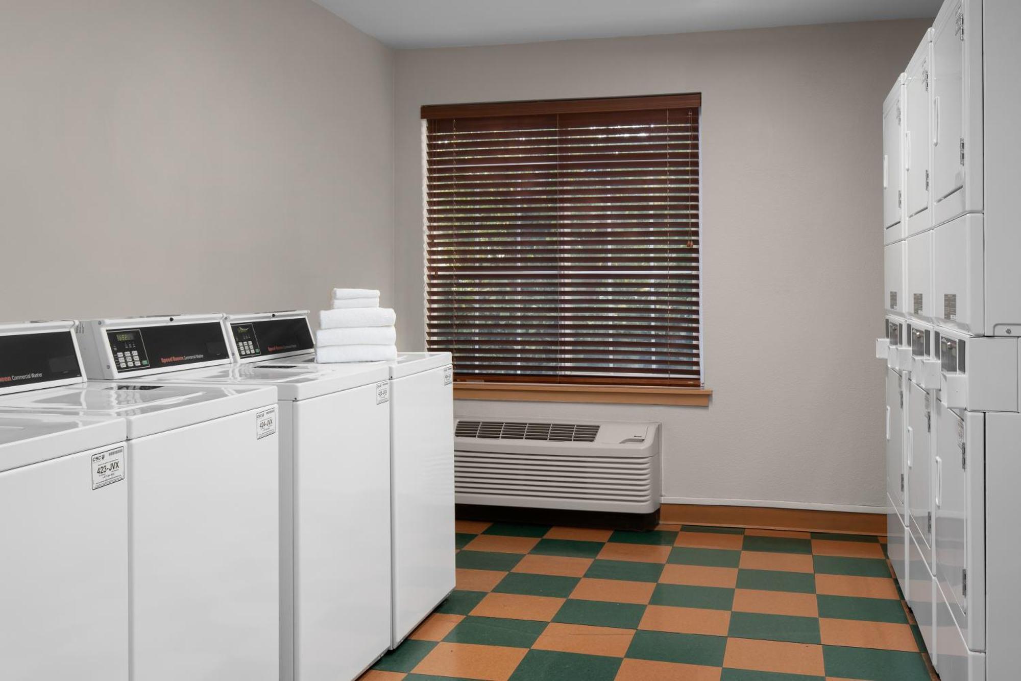 Larkspur Landing Extended Stay Suites Фолсом Екстер'єр фото