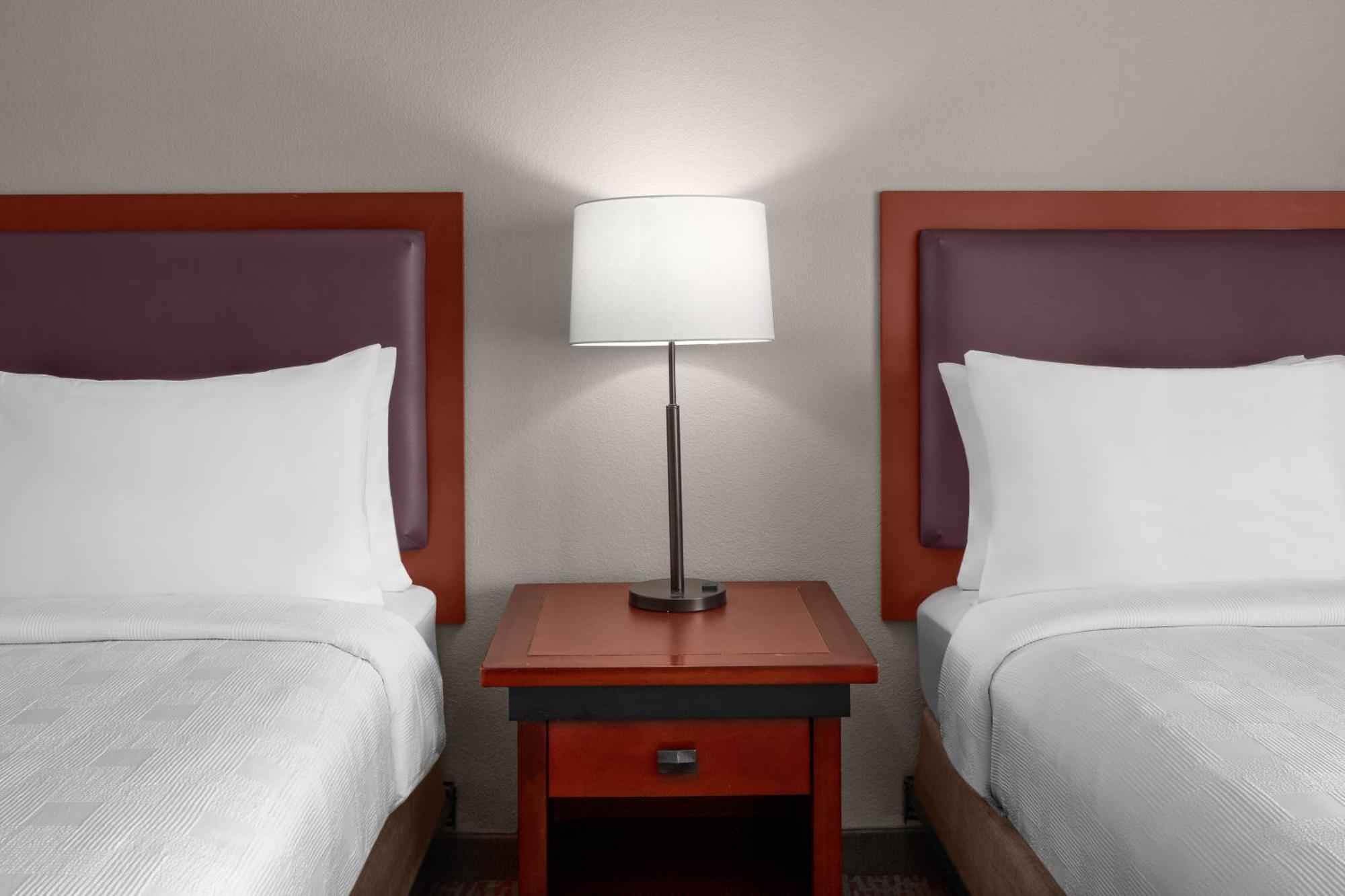 Larkspur Landing Extended Stay Suites Фолсом Екстер'єр фото